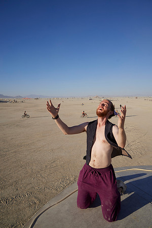 A-Lad-In Burning Man Loren 0024