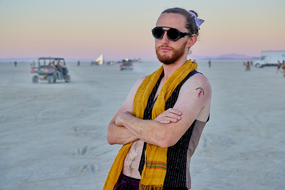 A-Lad-In-Burning Man 3024