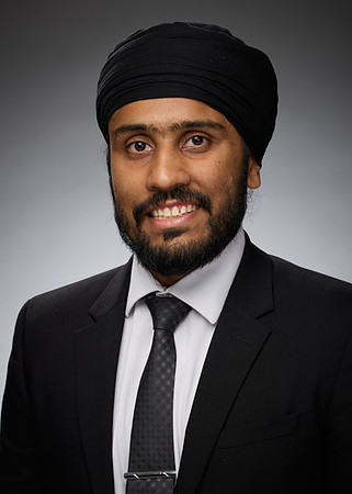 Manmohit Singh 040-5 Red 500x700-S4WEB