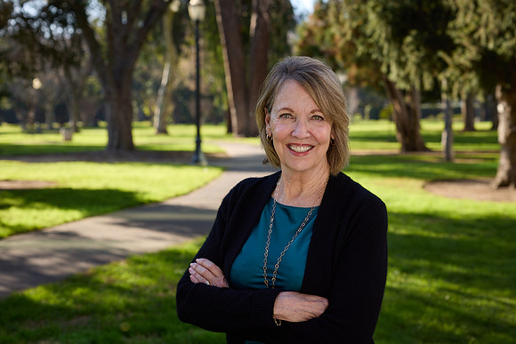 Christi Black-Davis 260202- 060