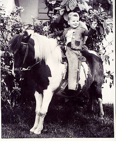 McIntyre Scott cowboy 196x
