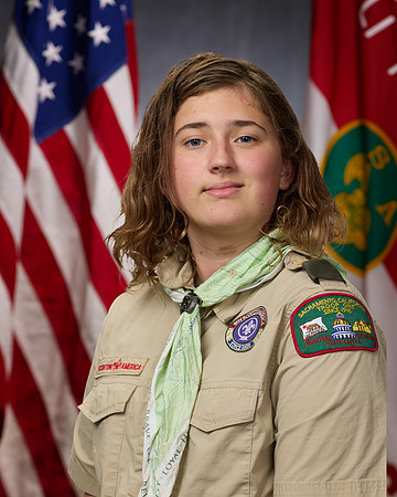 Holly Datwyler 4982 w flags eye
