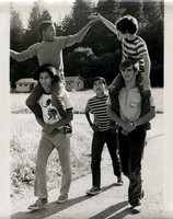 1972_Spring_Photo Essay Ayer_0003_aBill Weber handoff