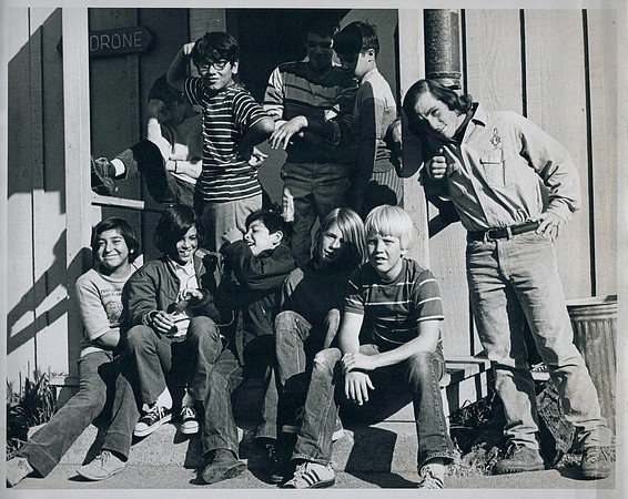 1972_Spring_Photo Essay Ayer_0010_aBill Weber handoff