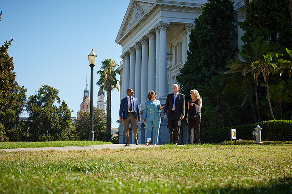 Walk n talk at Capital 455
