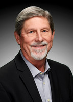 Mark Radcliff 319-5x7 300dpi