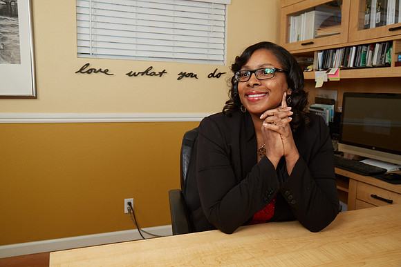 Dr Andrea Joy Smith0893