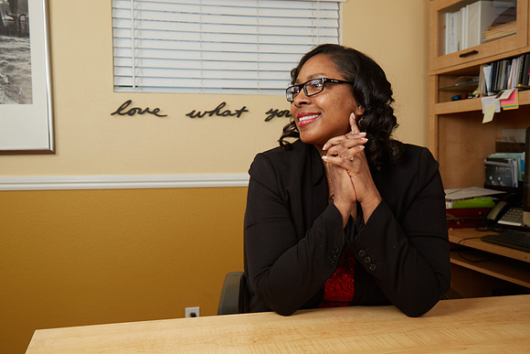 Dr Andrea Joy Smith0890