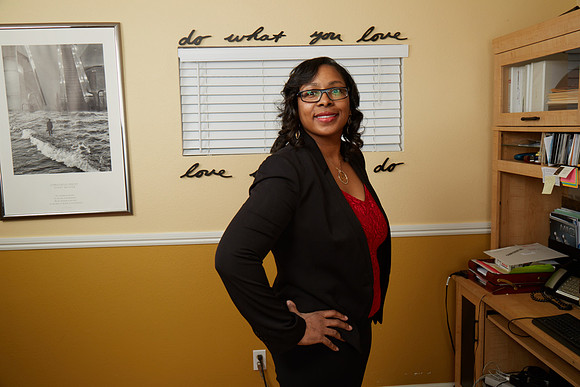 Dr Andrea Joy Smith0945