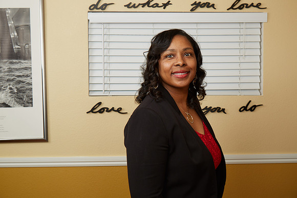 Dr Andrea Joy Smith1047