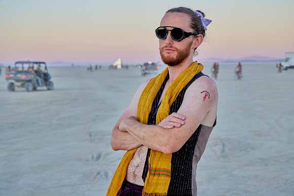 A-Lad-In-Burning Man 3020