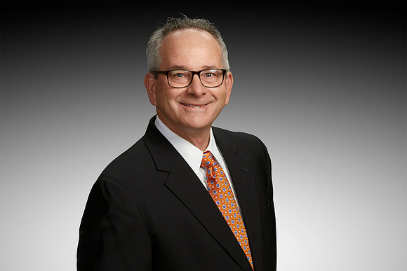 Business Portrait_on grey