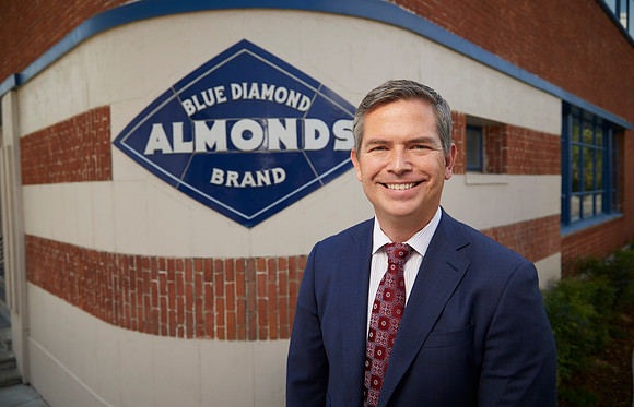 Mark Janson & Blue Diamond Logo 024 full sized