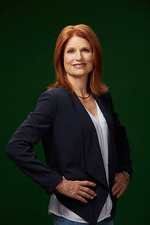 Dianna Freeman 086