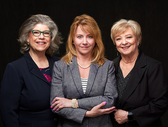 Group-2-Dawn-Bullwinkel-Stephanie-Mizuno-Shirley-Concolino--104-saved4web-2