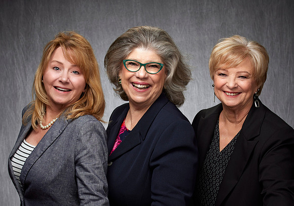 Group 108 Dawn Bullwinkel -Stephanie Mizuno -Shirley Concolino