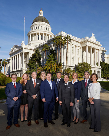 181130 Braun Group shot 8x10 ratio vert- retouched chainlink