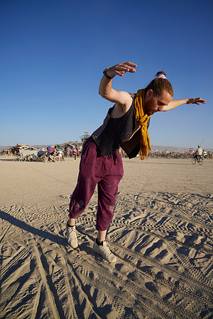 A-Lad-In Burning Man Loren 0051