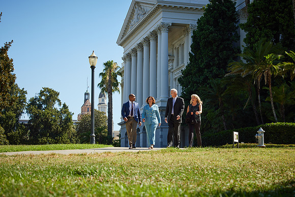 Walk n talk at Capital 466