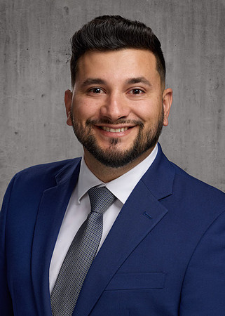 Daniel Hinojosa 025 500x700-S4WEB