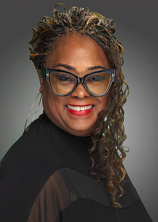 Sharon-Boadwright---Soroptimists-221121-500x700pixels-saved4web